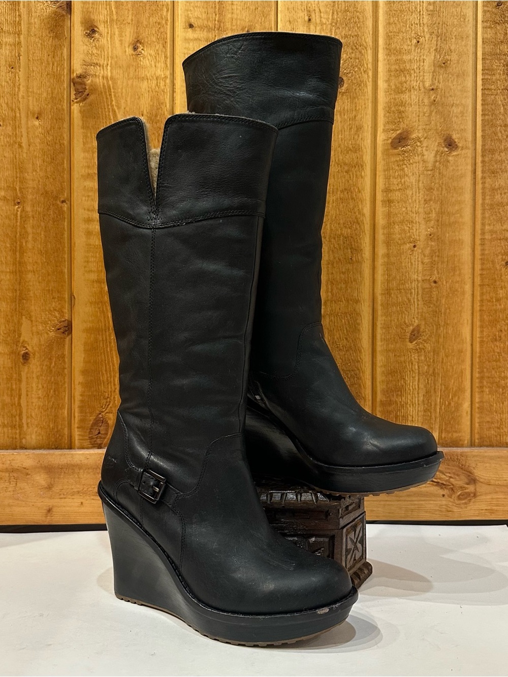 UGG Sidonie Tall Wedge Boots 8.5 Black Leather Shearling Lined Winter Shoes